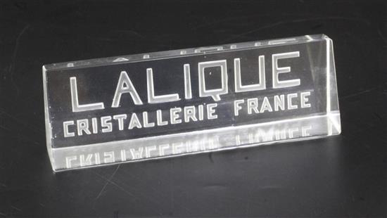 A Lalique inter-war period Cristallerie Lalique France glass display label, 12.5cm